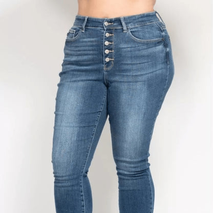 Front view of the Judy Blue button-fly skinny jeans.