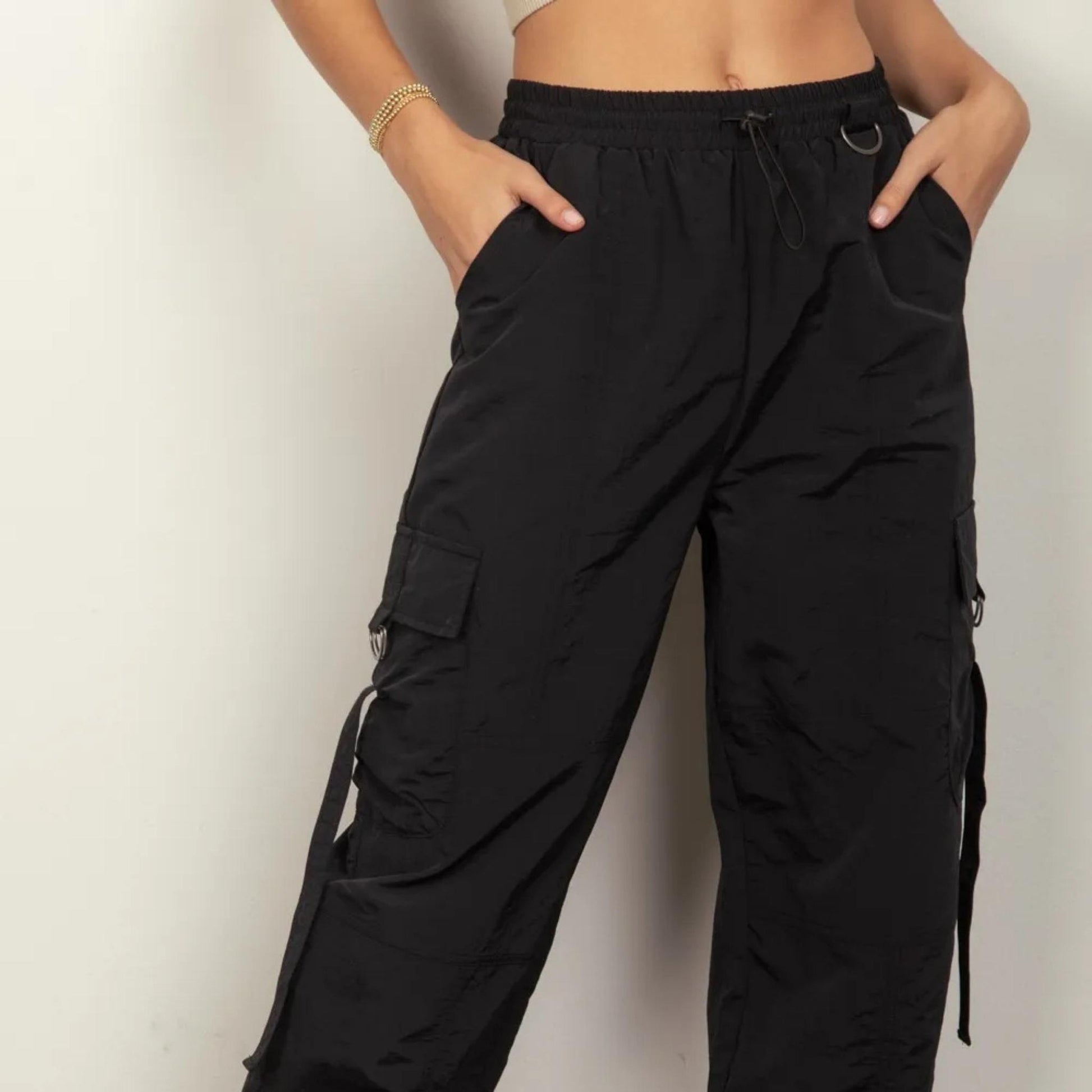 Very J black woven elastic waist cargo pants — utility-inspired look.